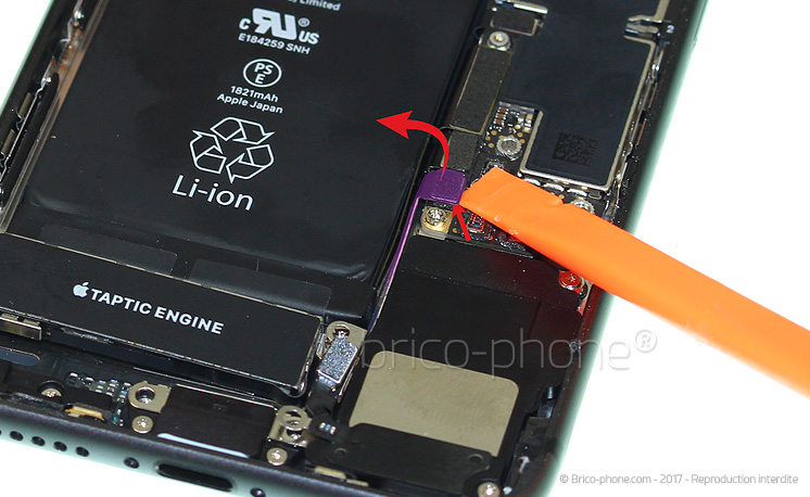 Changement d'antenne GSM (nappe rallonge) sur iPhone 8 photo 2