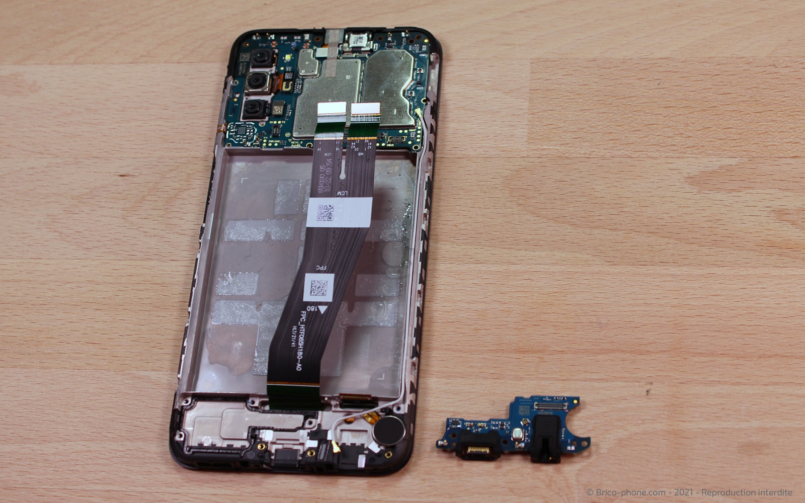 Changement d'écran sur Galaxy A03s photo 4