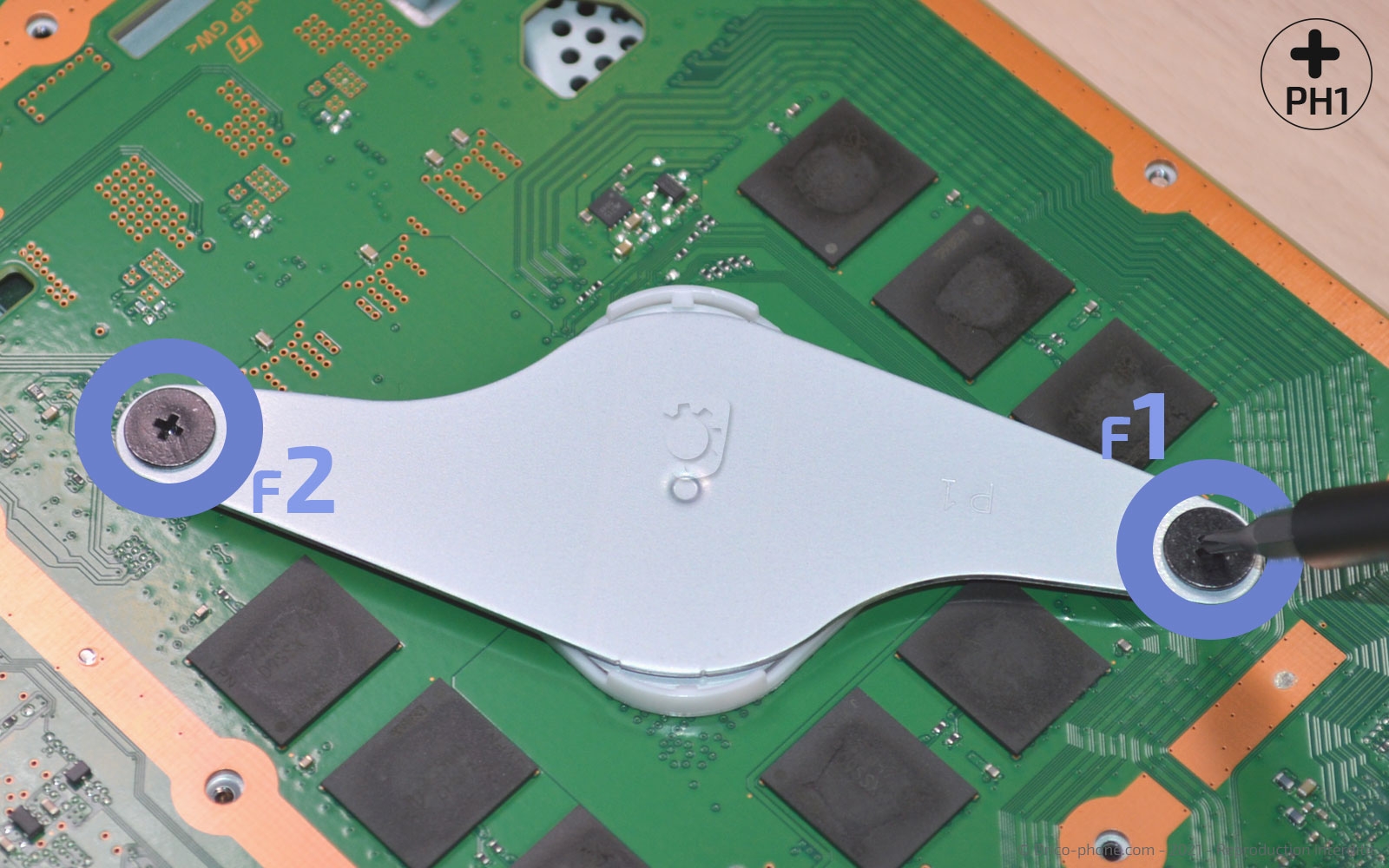 Changement du lecteur Blu-Ray sur Playstation 4 SLIM photo 1