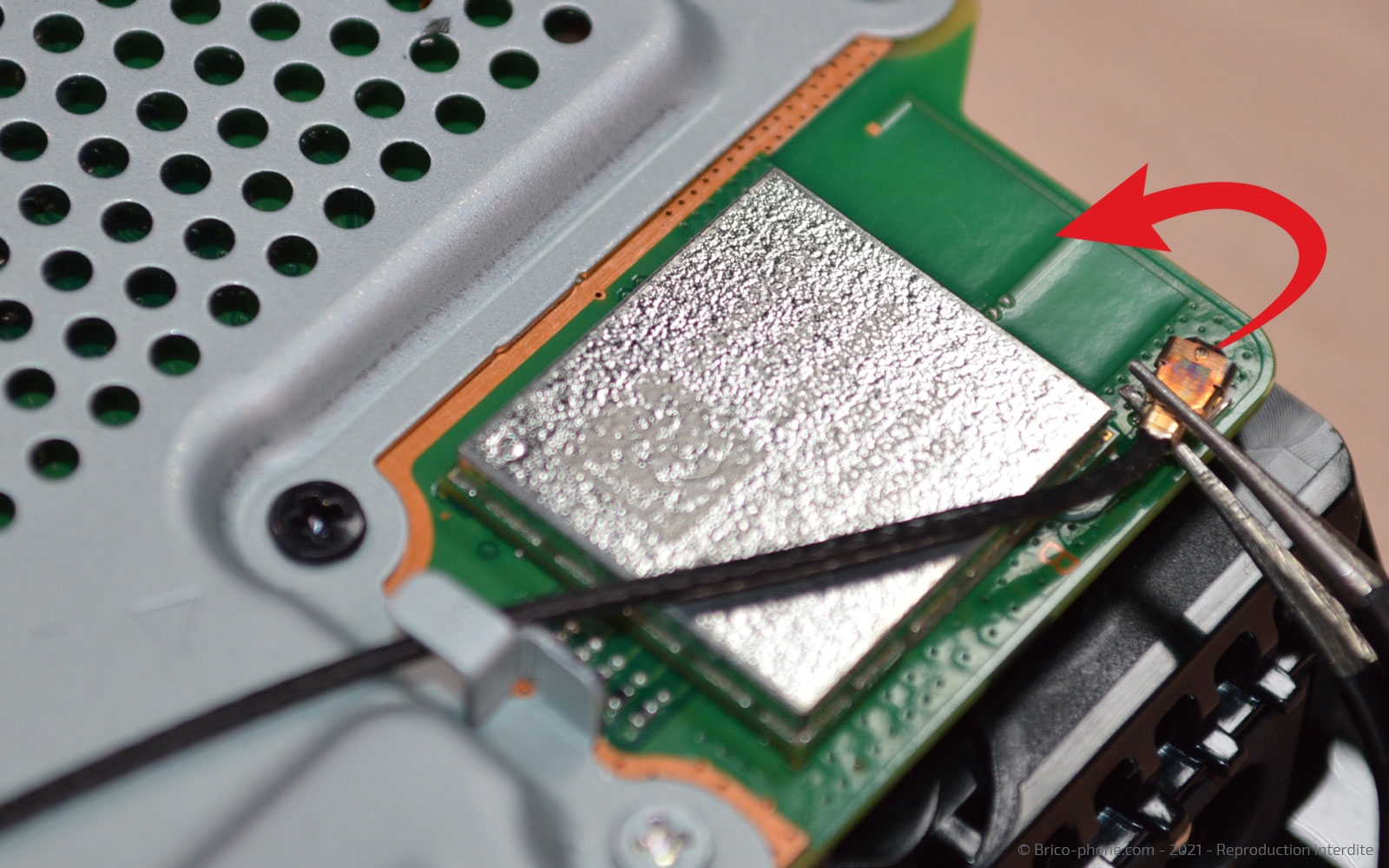 Changement du ventilateur sur Playstation 4 SLIM photo 2