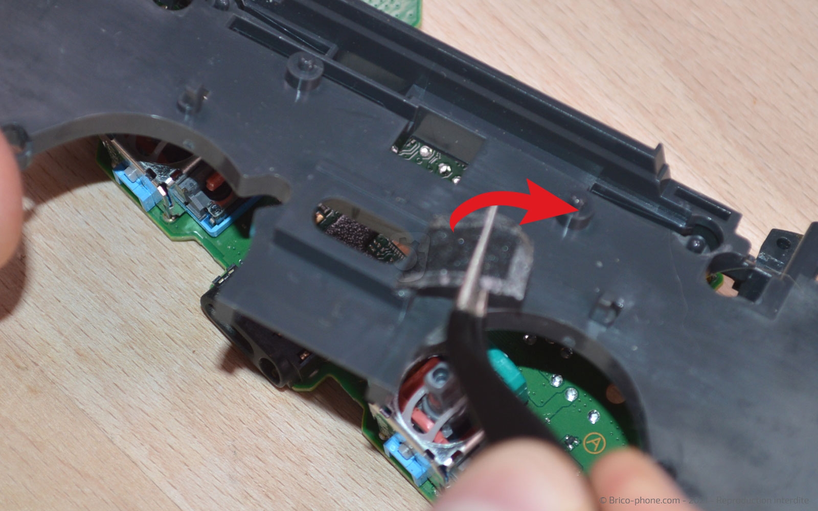 Démontage complet de la manette sur Playstation 4 SLIM photo 4