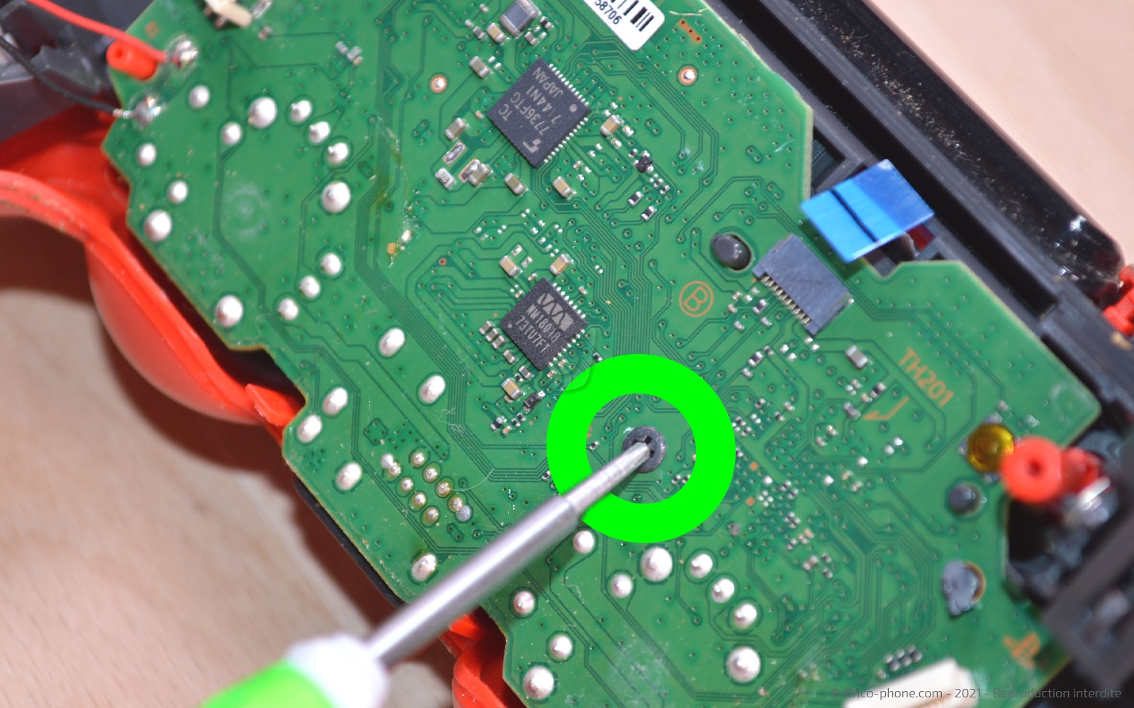 Démontage complet de la manette sur Playstation 4 SLIM photo 2