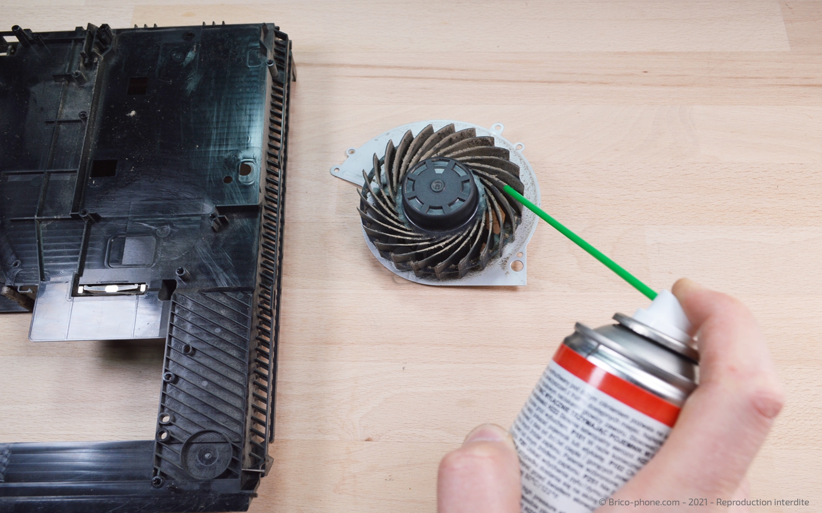 Démontage complet de la Console sur Playstation 4 photo 3