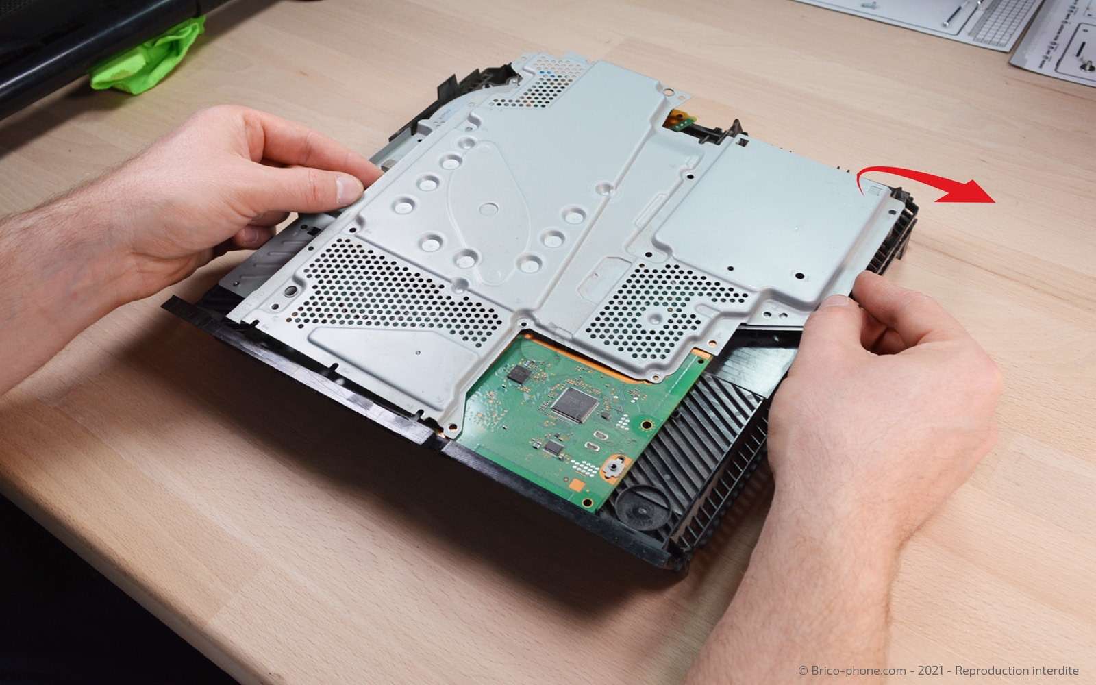 Démontage complet de la Console sur Playstation 4 photo 1