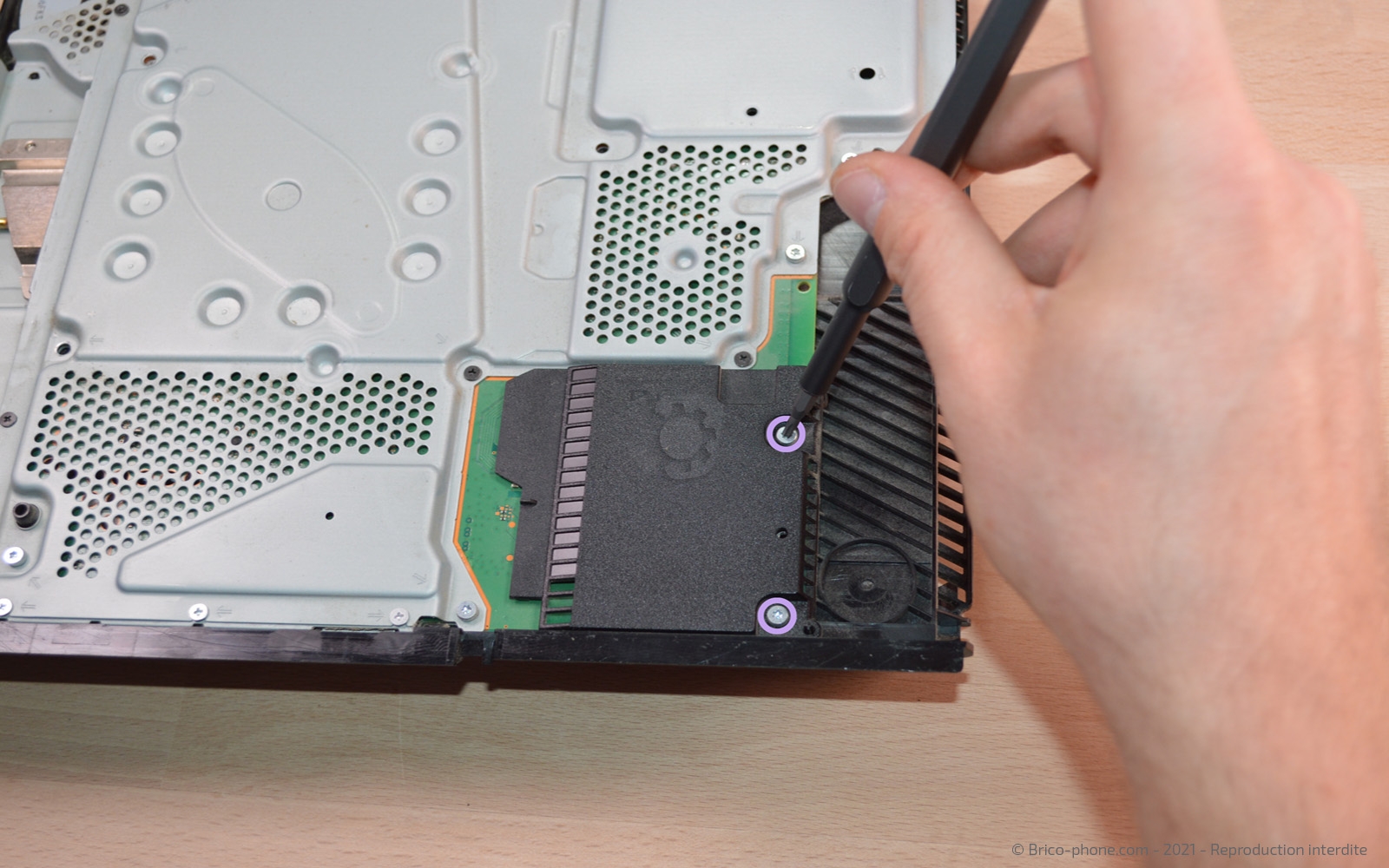 Changement du ventilateur sur Playstation 4 photo 1