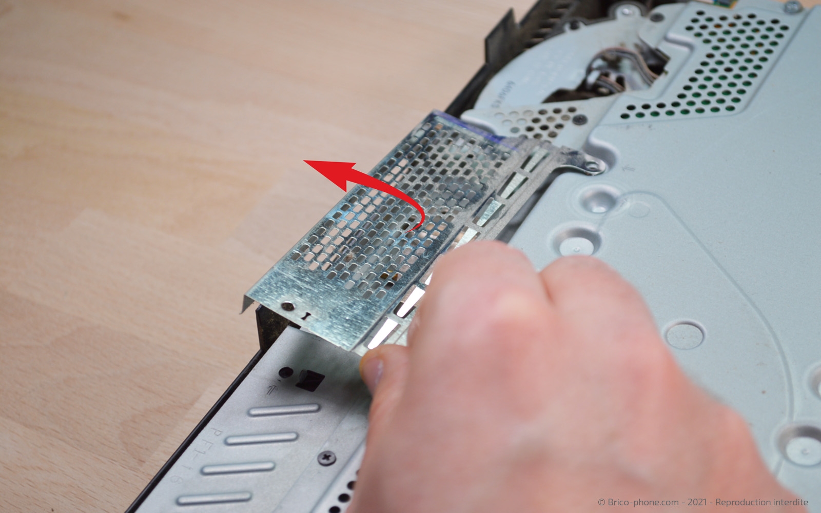 Changement du ventilateur sur Playstation 4 photo 4