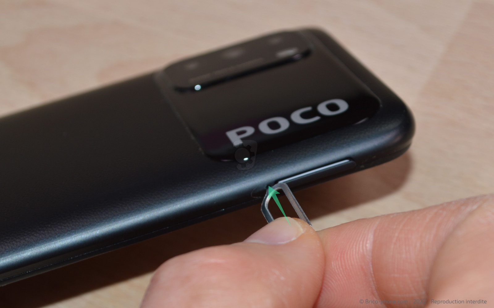 Changement de batterie sur Poco M3 photo 1