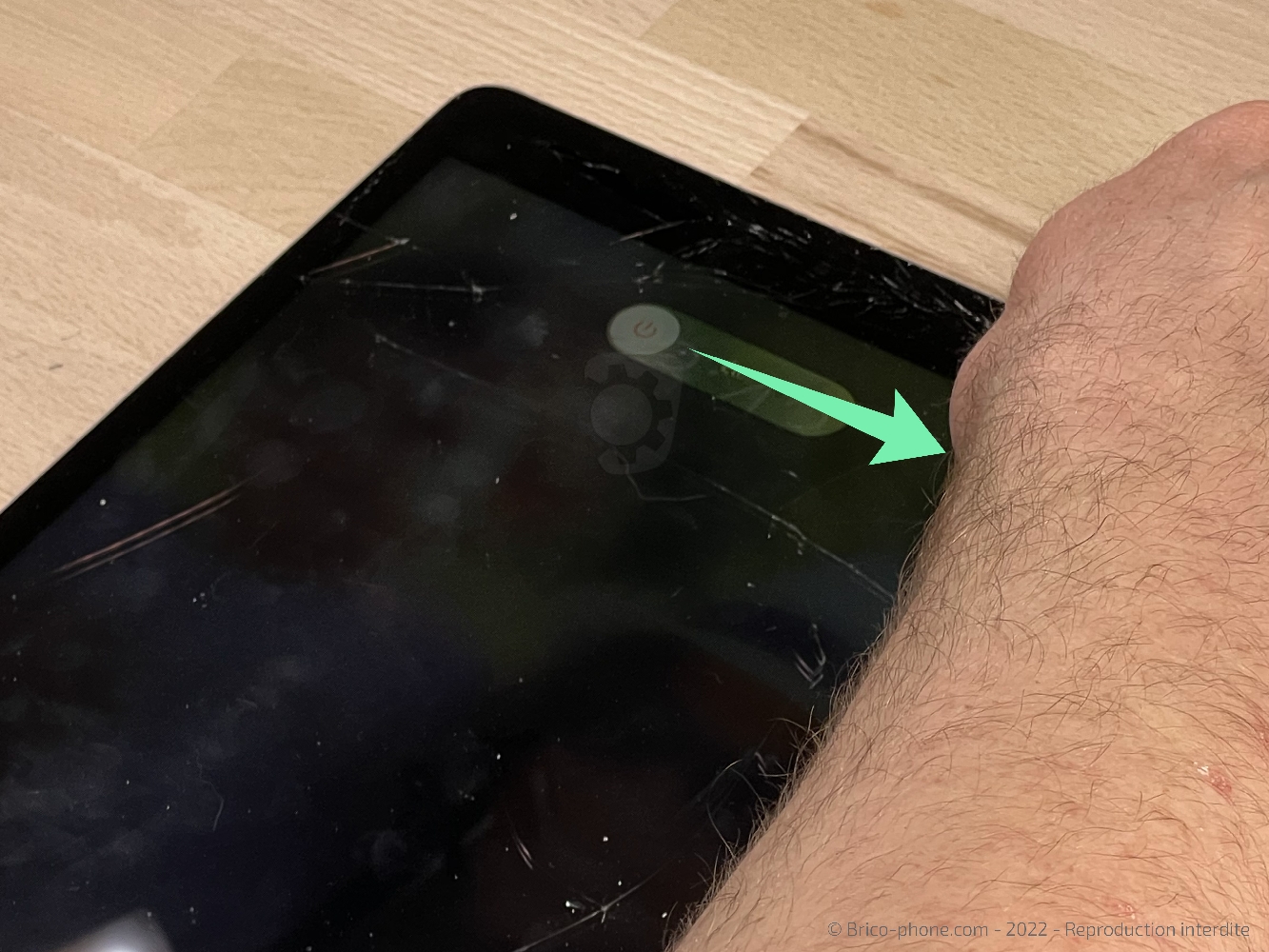 Changement de la vitre tactile sur iPad 9 2021 photo 4
