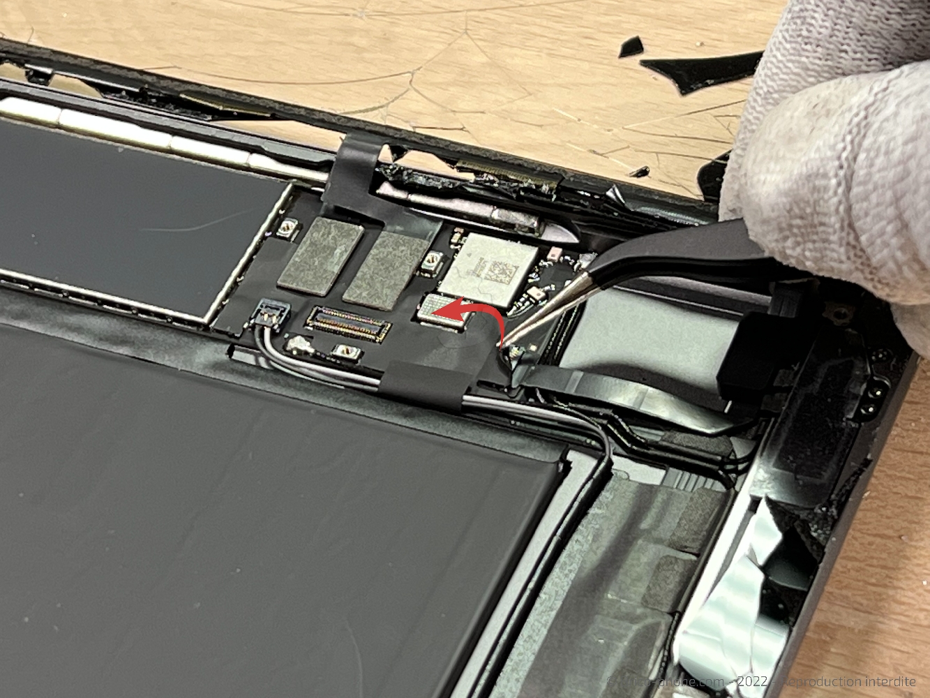 Changement de la vitre tactile sur iPad 9 2021 photo 1