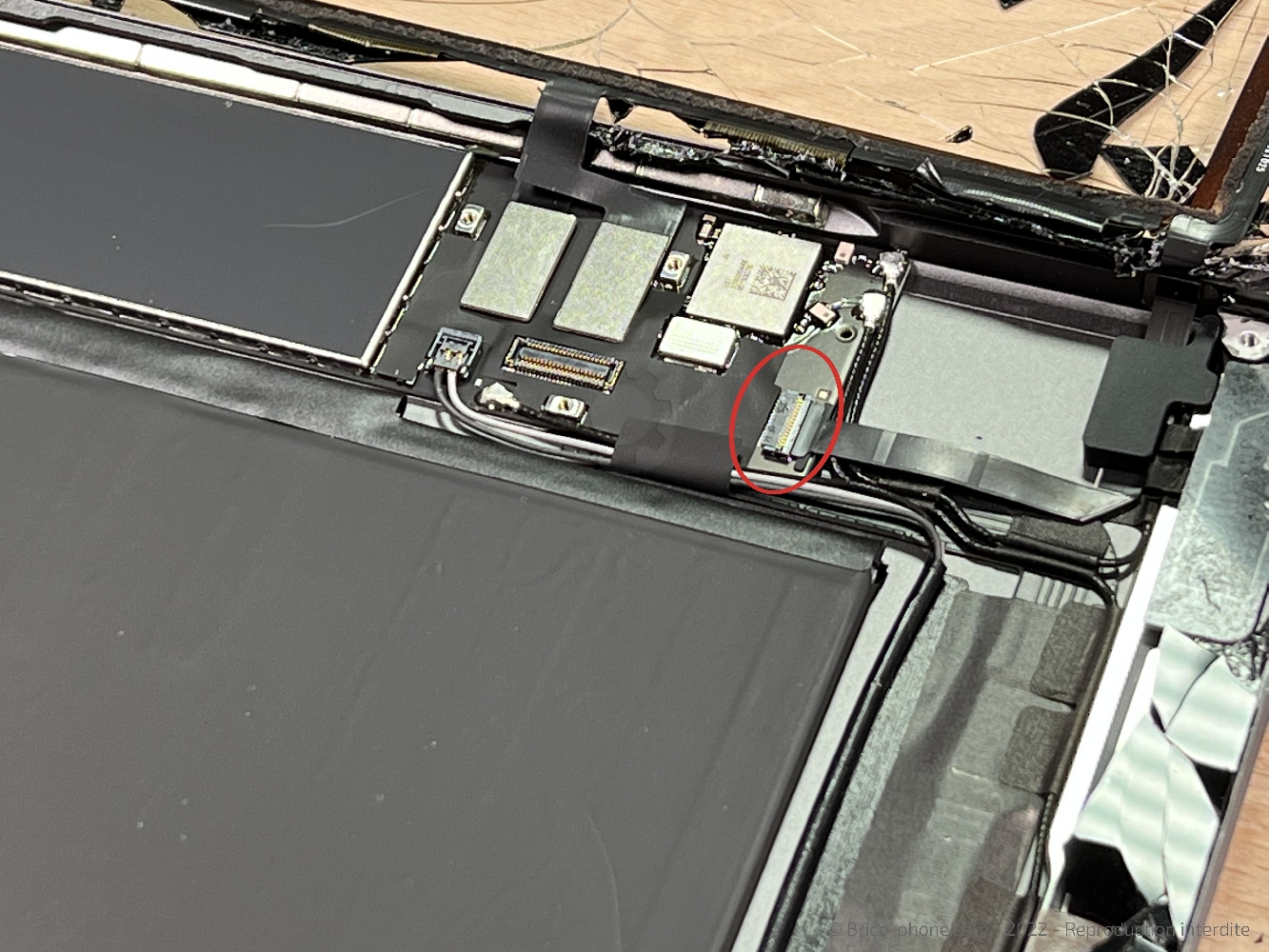 Changement de la vitre tactile sur iPad 9 2021 photo 2