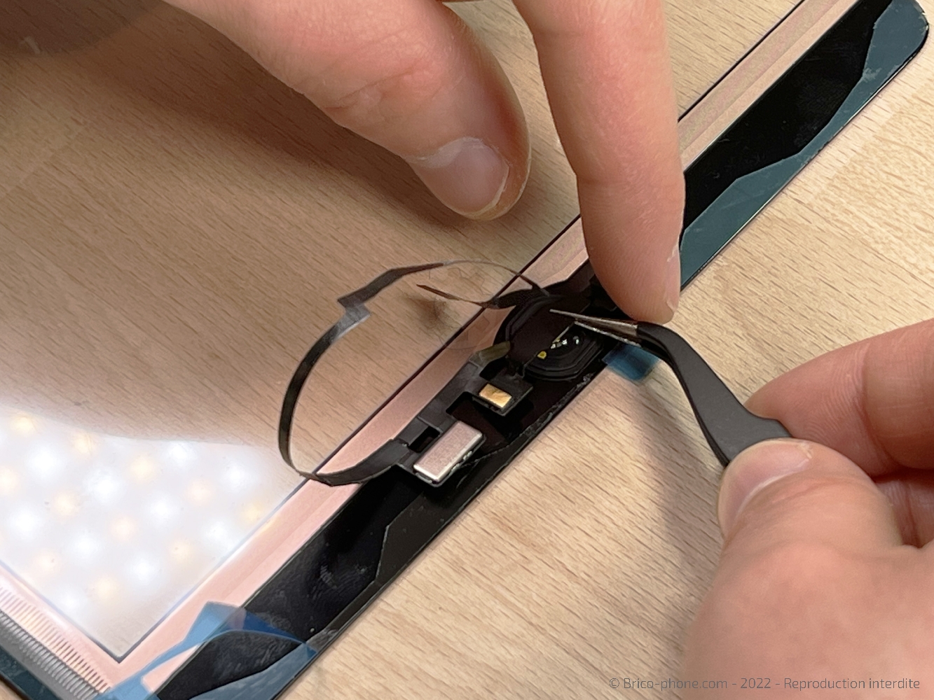 Changement de la vitre tactile sur iPad 9 2021 photo 1