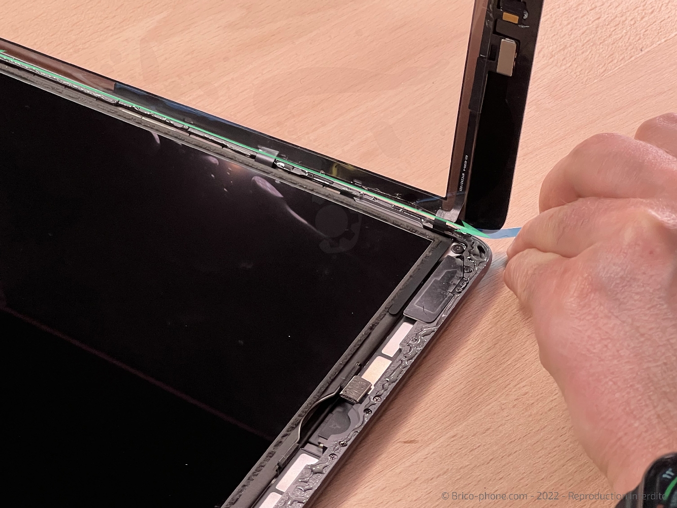 Changement de la vitre tactile sur iPad 9 2021 photo 2