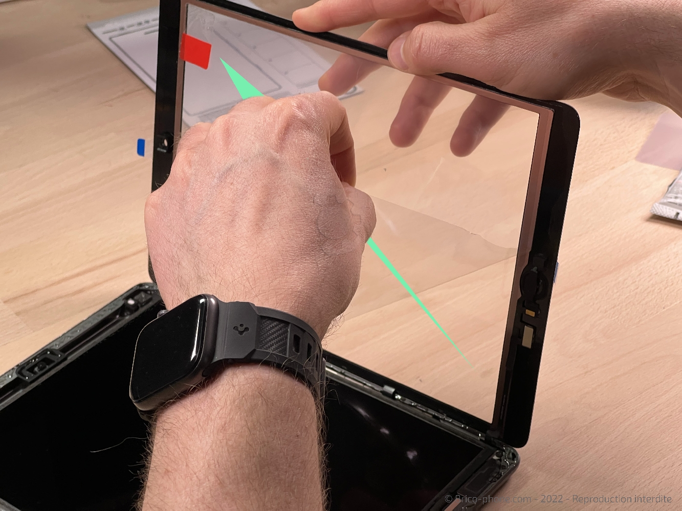 Changement de la vitre tactile sur iPad 9 2021 photo 3