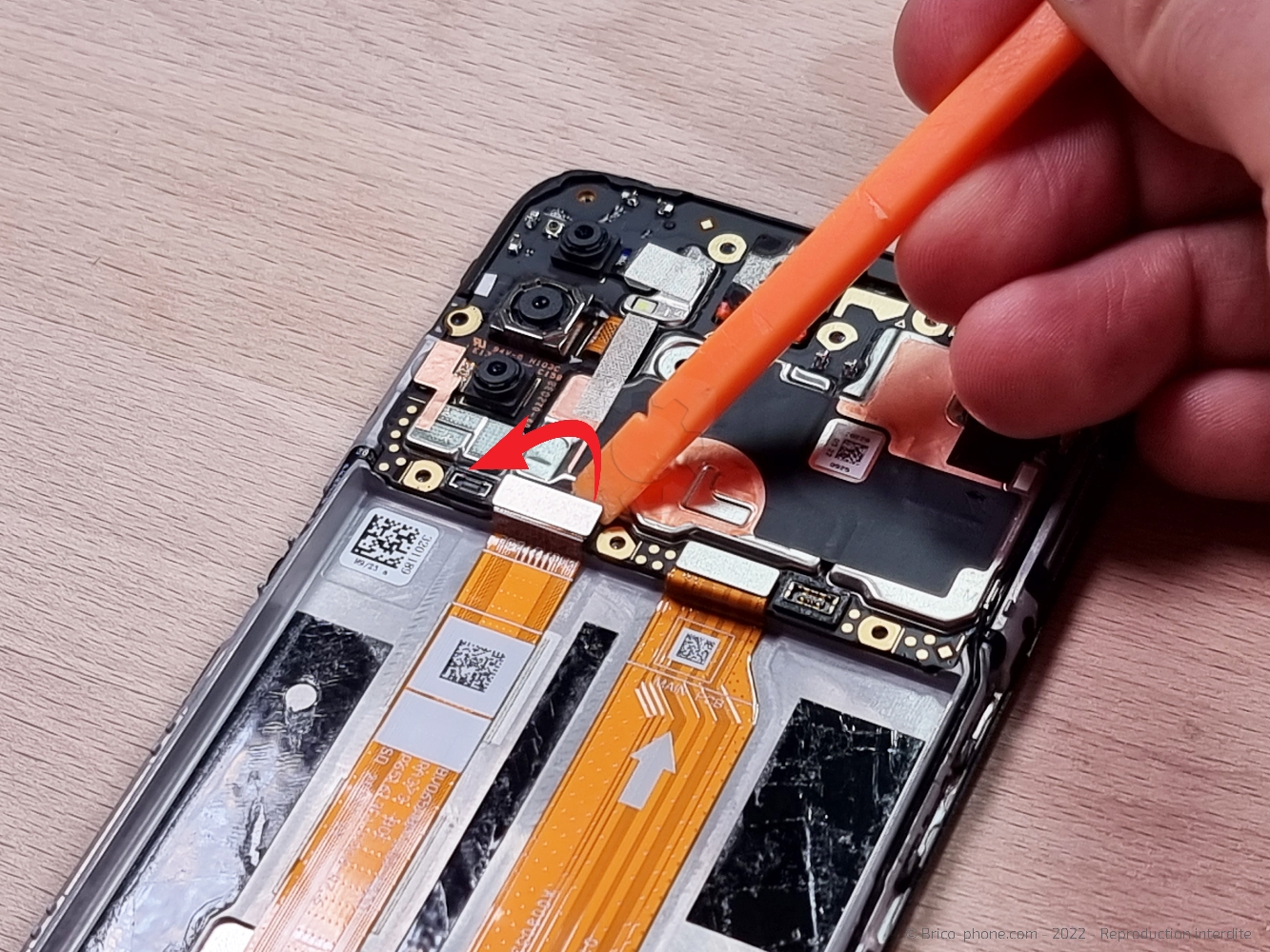 Changement de l'écran (vitre + LCD) sur A53S photo 1