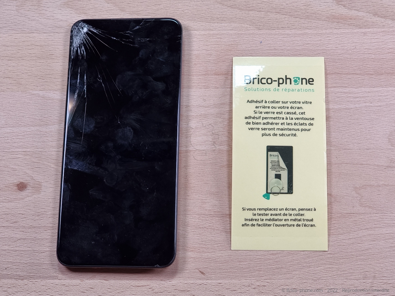 Changement de l'écran (vitre + LCD) sur A53S photo 1