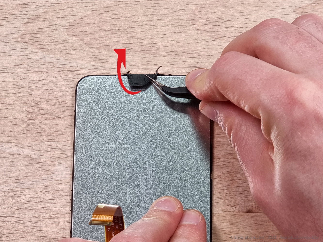 Changement de l'écran (vitre + LCD) sur A53S photo 2