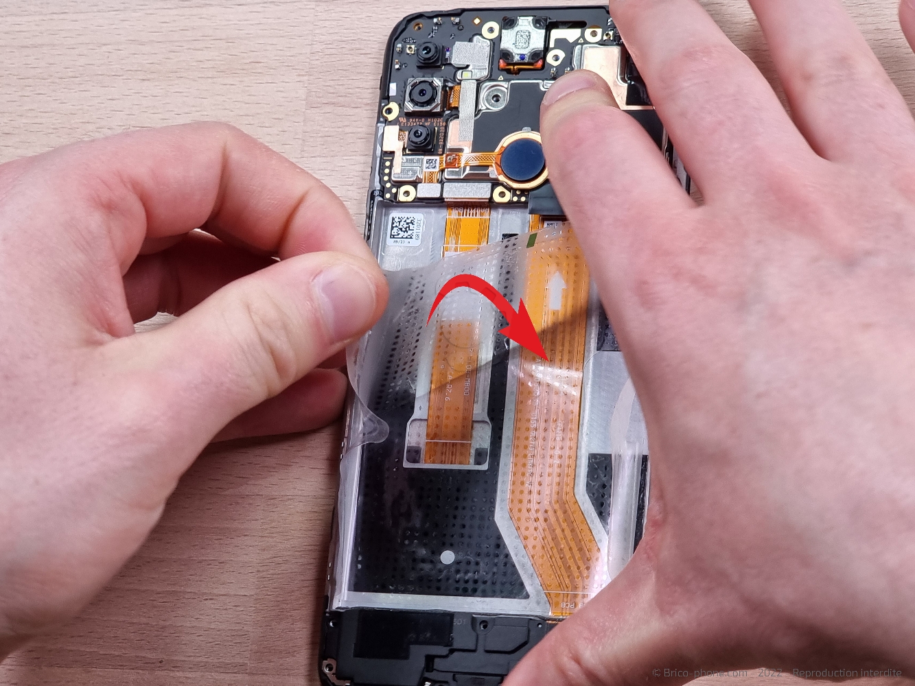 Changement de l'écran (vitre + LCD) sur A53S photo 1