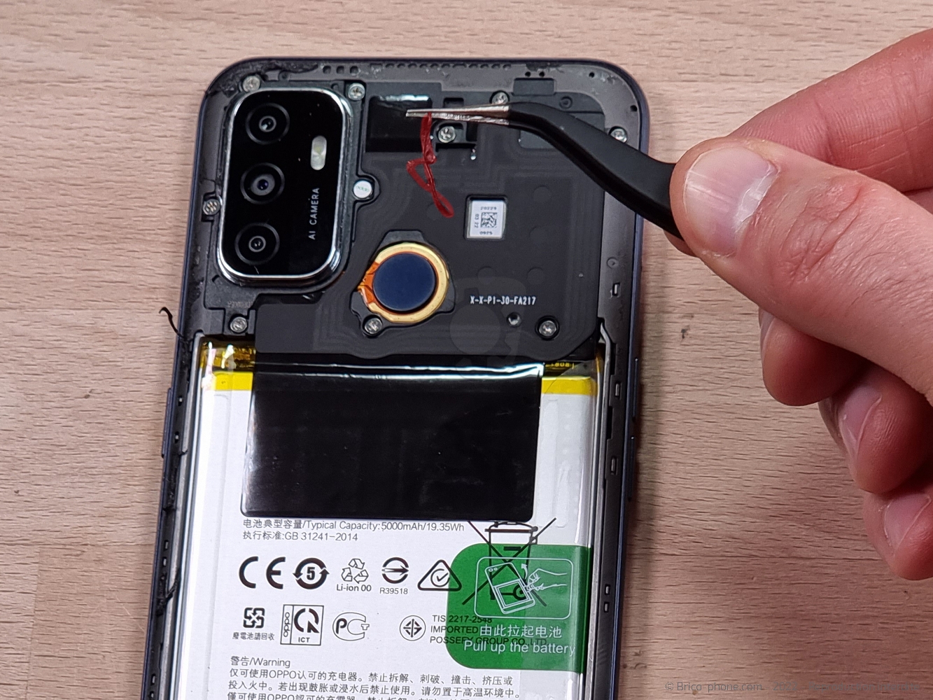 Changement du connecteur de charge sur A53S photo 2