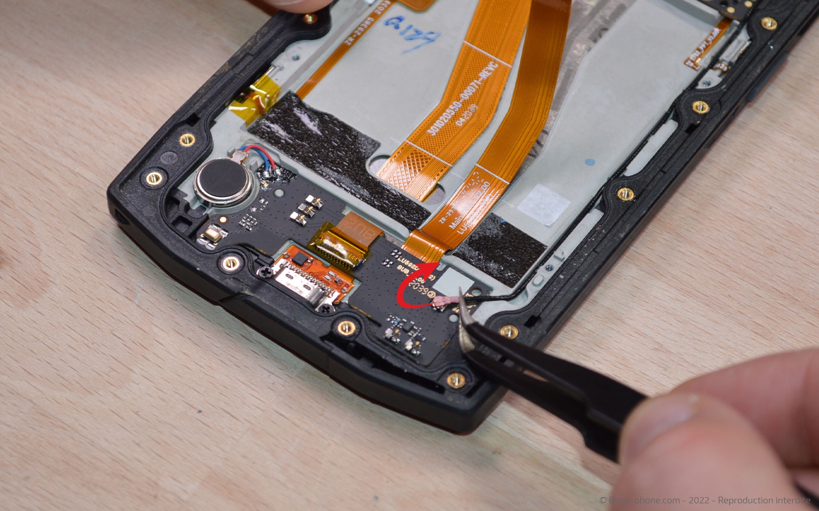 Comment remplacer le connecteur de charge sur Core-X4 photo 1