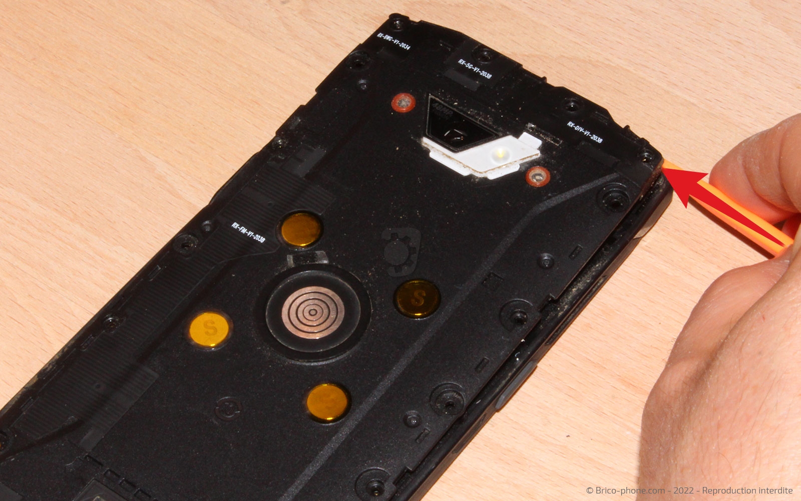 Comment remplacer le connecteur de charge sur Core-X4 photo 1