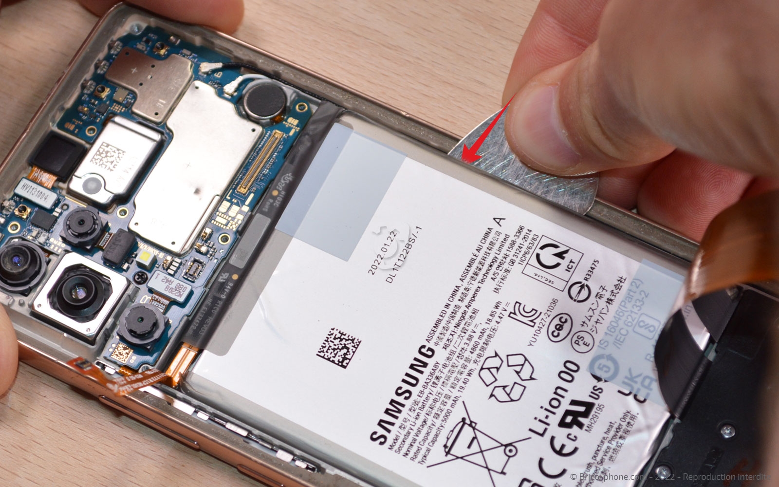 Comment changer la batterie sur Galaxy A53 5G photo 1