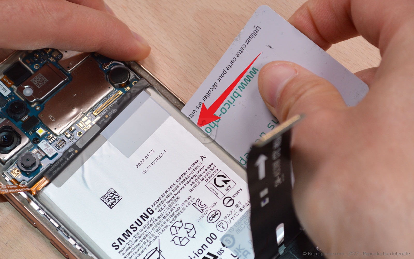 Comment changer la batterie sur Galaxy A53 5G photo 2