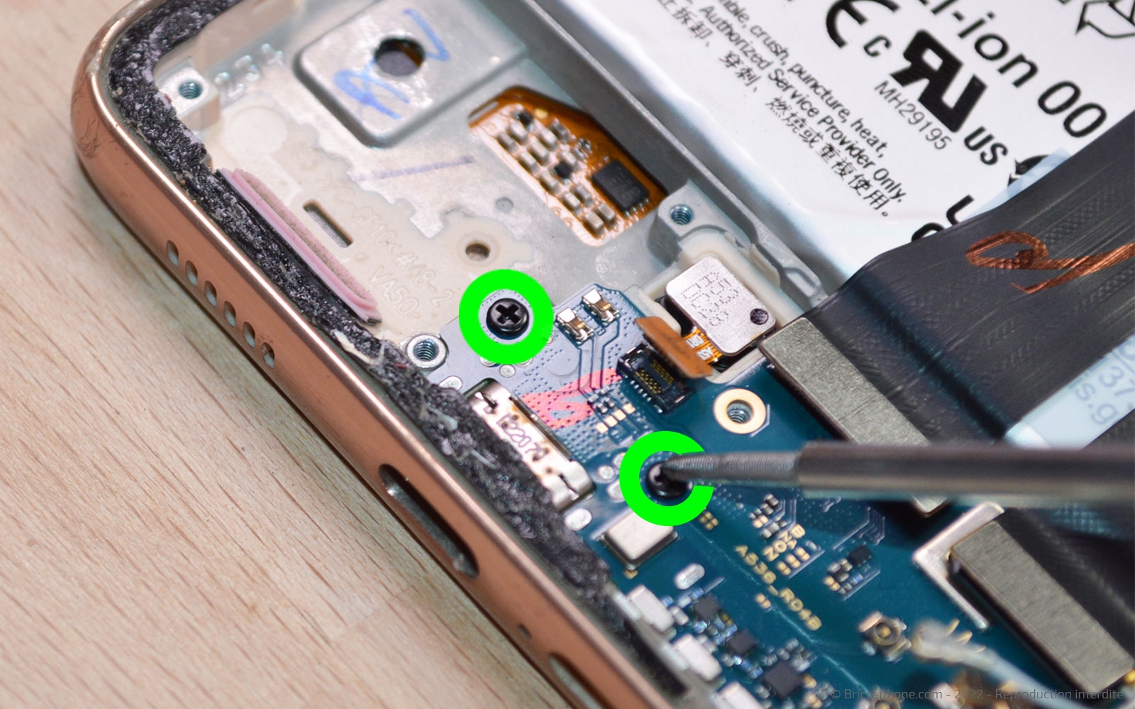 Comment changer le connecteur de charge sur Galaxy A53 5G photo 1