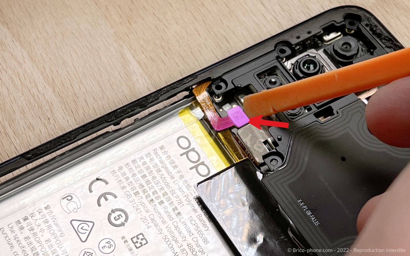Comment changer la batterie du Oppo A72 ? sur A72 photo 1