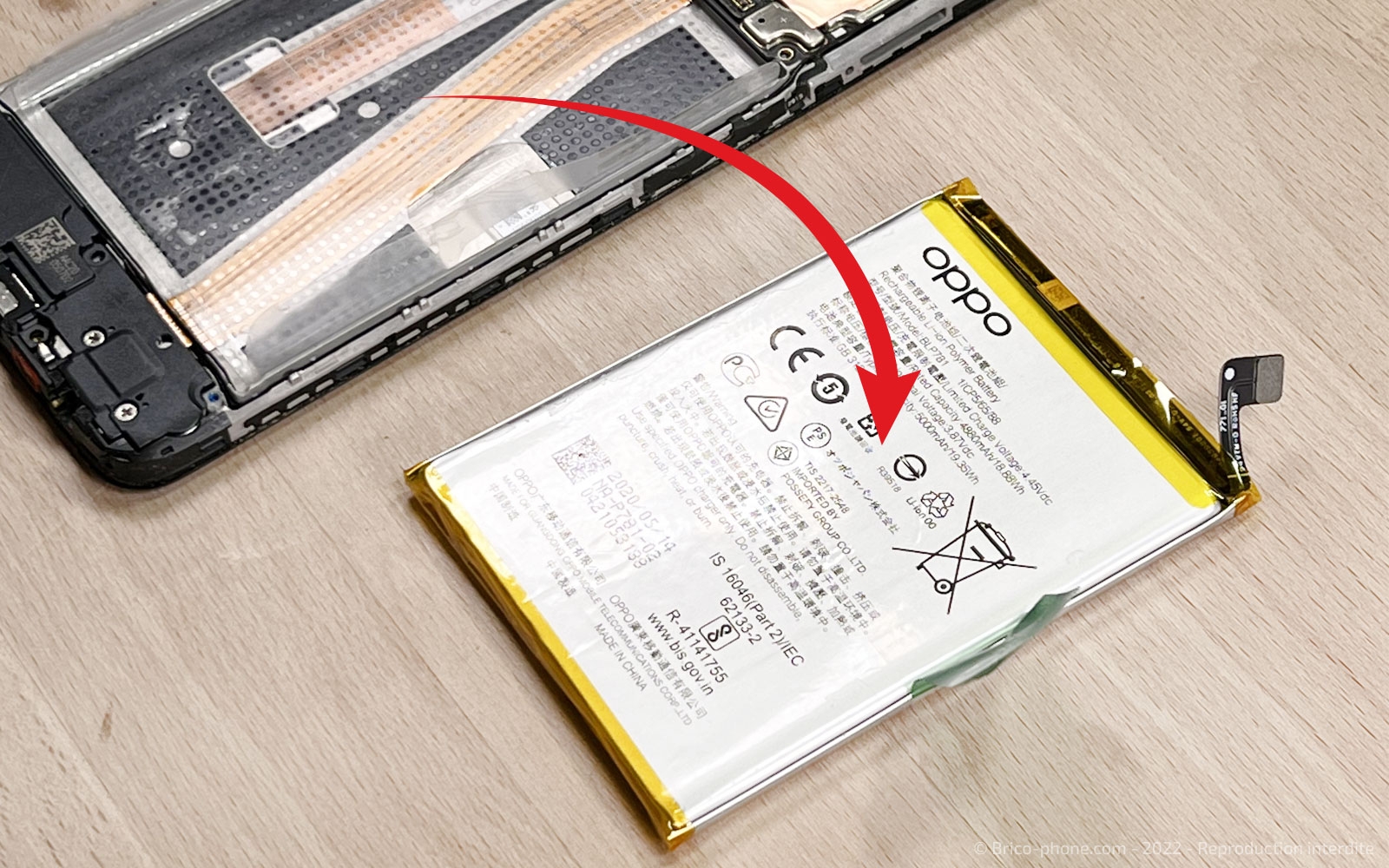 Comment changer la batterie du Oppo A72 ? sur A72 photo 4