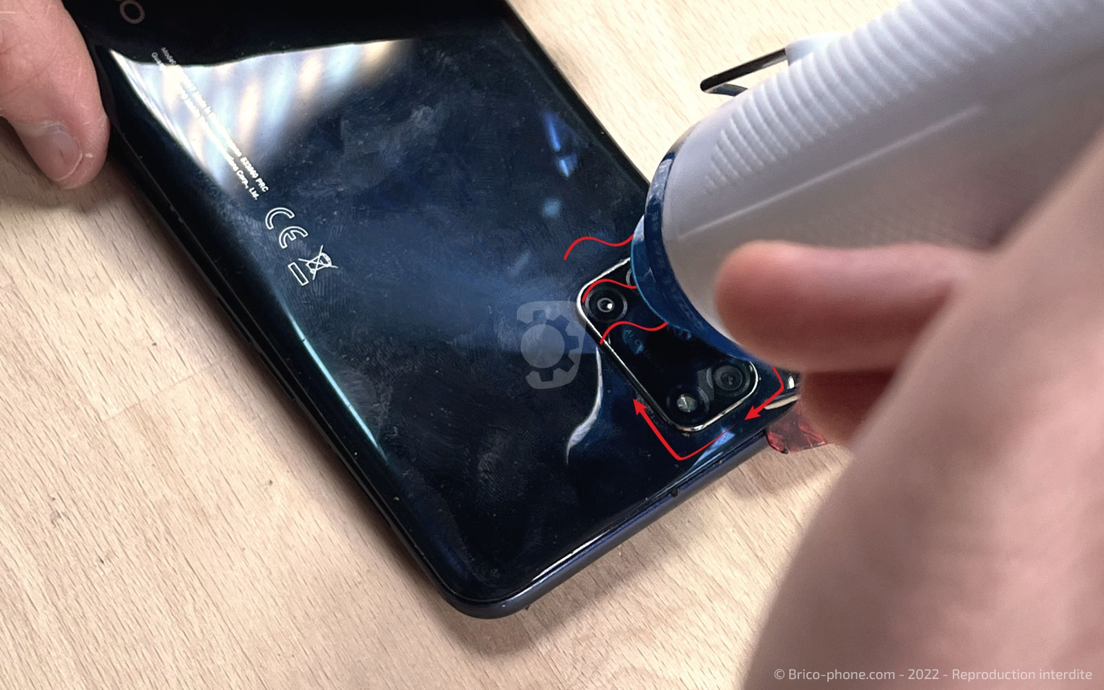 Comment changer la batterie du Oppo A72 ? sur A72 photo 1