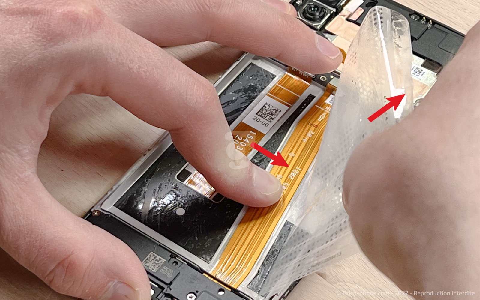 Comment changer la batterie du Oppo A72 ? sur A72 photo 2