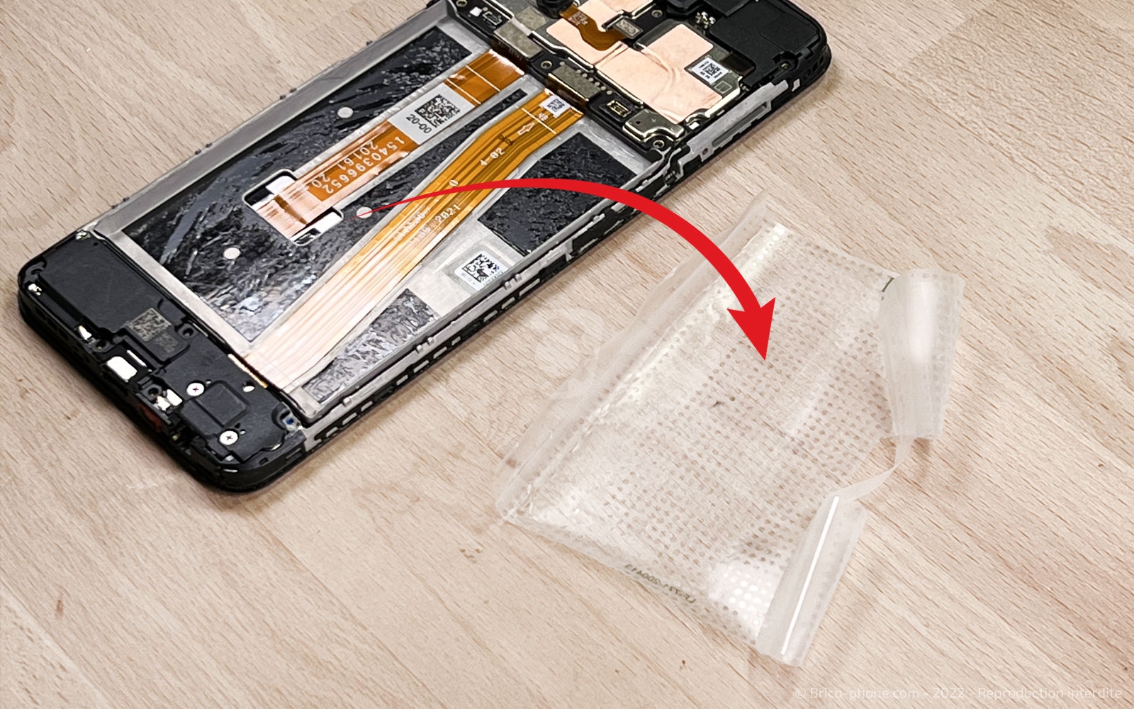 Comment changer la batterie du Oppo A72 ? sur A72 photo 3