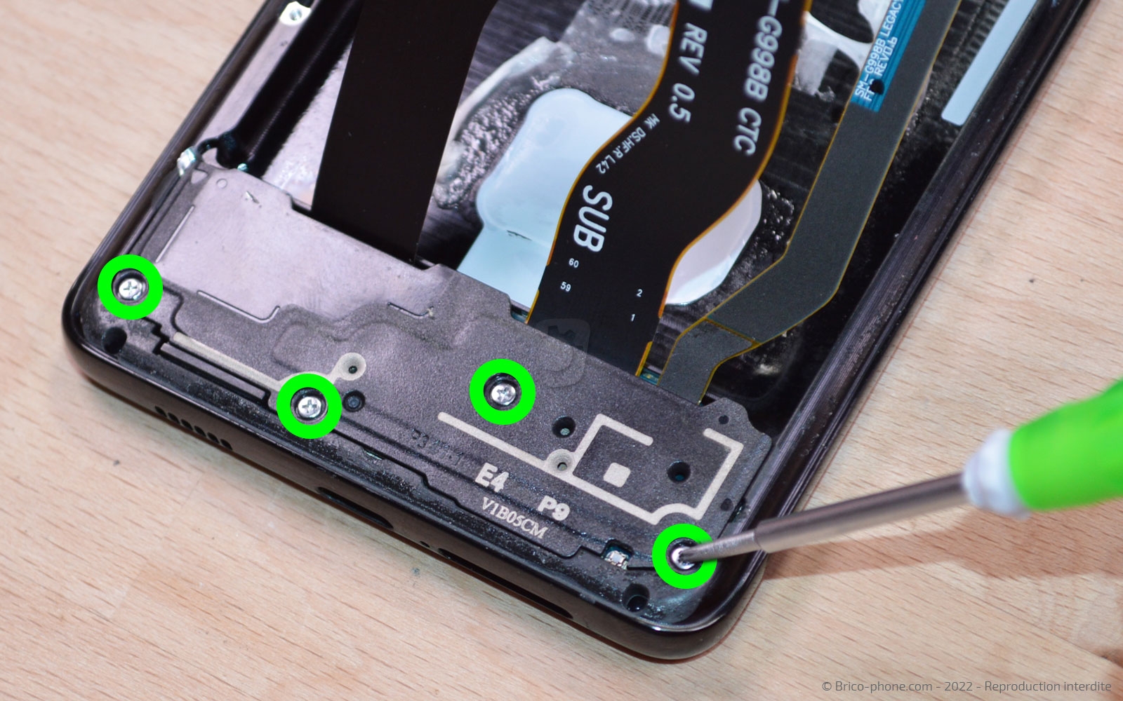 Comment changer le bloc écran sur Galaxy S21 Ultra photo 1