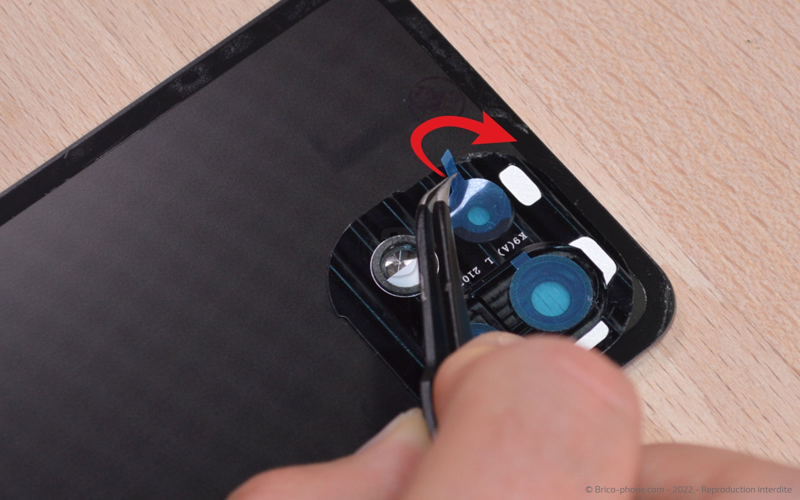 Comment changer la vitre arrière sur Mi 11 Lite 5G photo 2