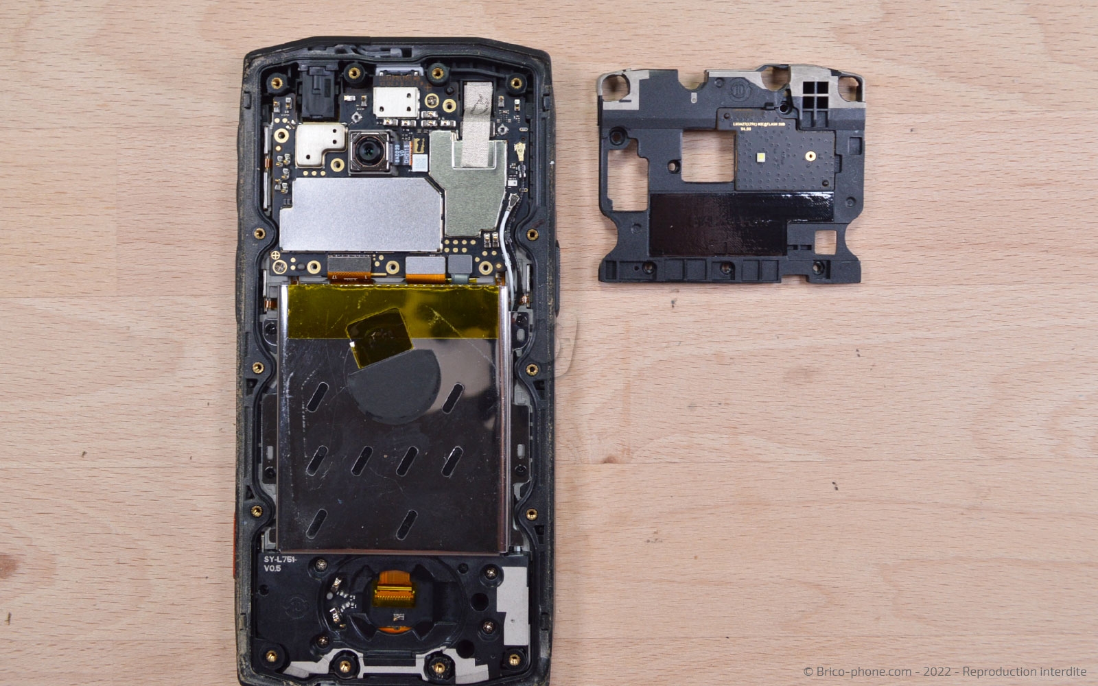 Comment changer le connecteur de charge sur Core-M5 photo 3