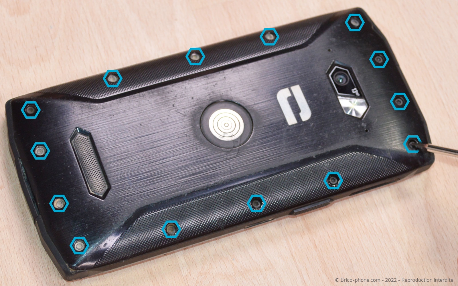 Comment changer le connecteur de charge sur Core-M5 photo 1