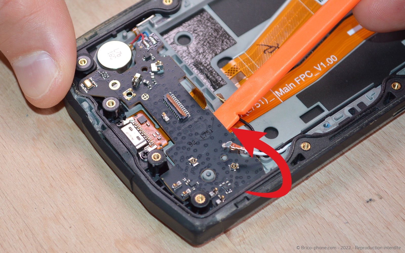 Comment changer le connecteur de charge sur Core-M5 photo 2