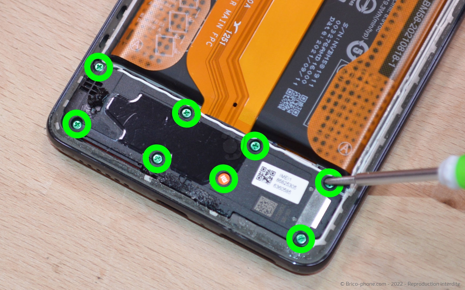 Comment changer la batterie sur 11T PRO photo 1