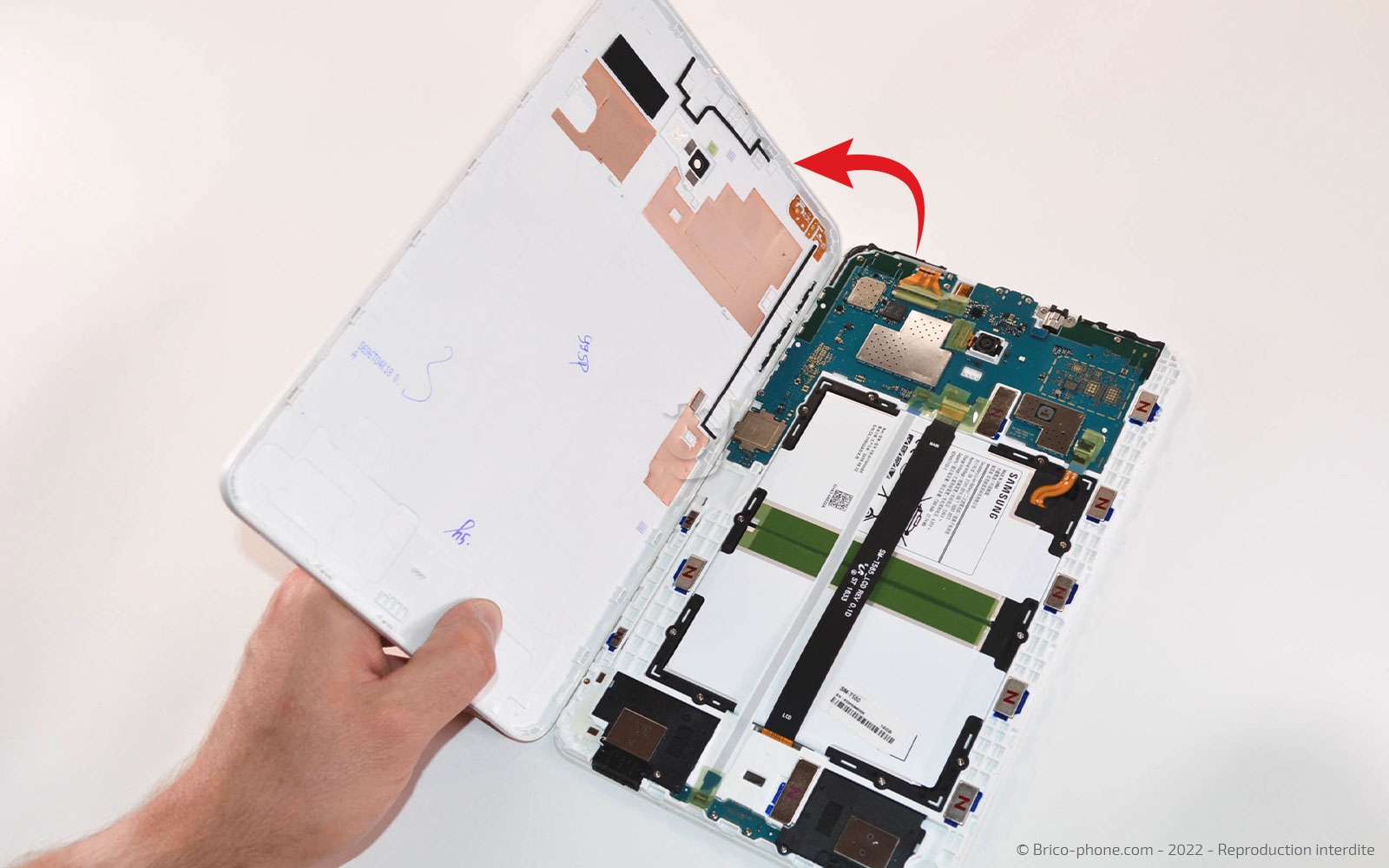 Comment changer la coque arrière sur Galaxy Tab A 10-1 2016 (SM-T580-SM-T585) photo 3