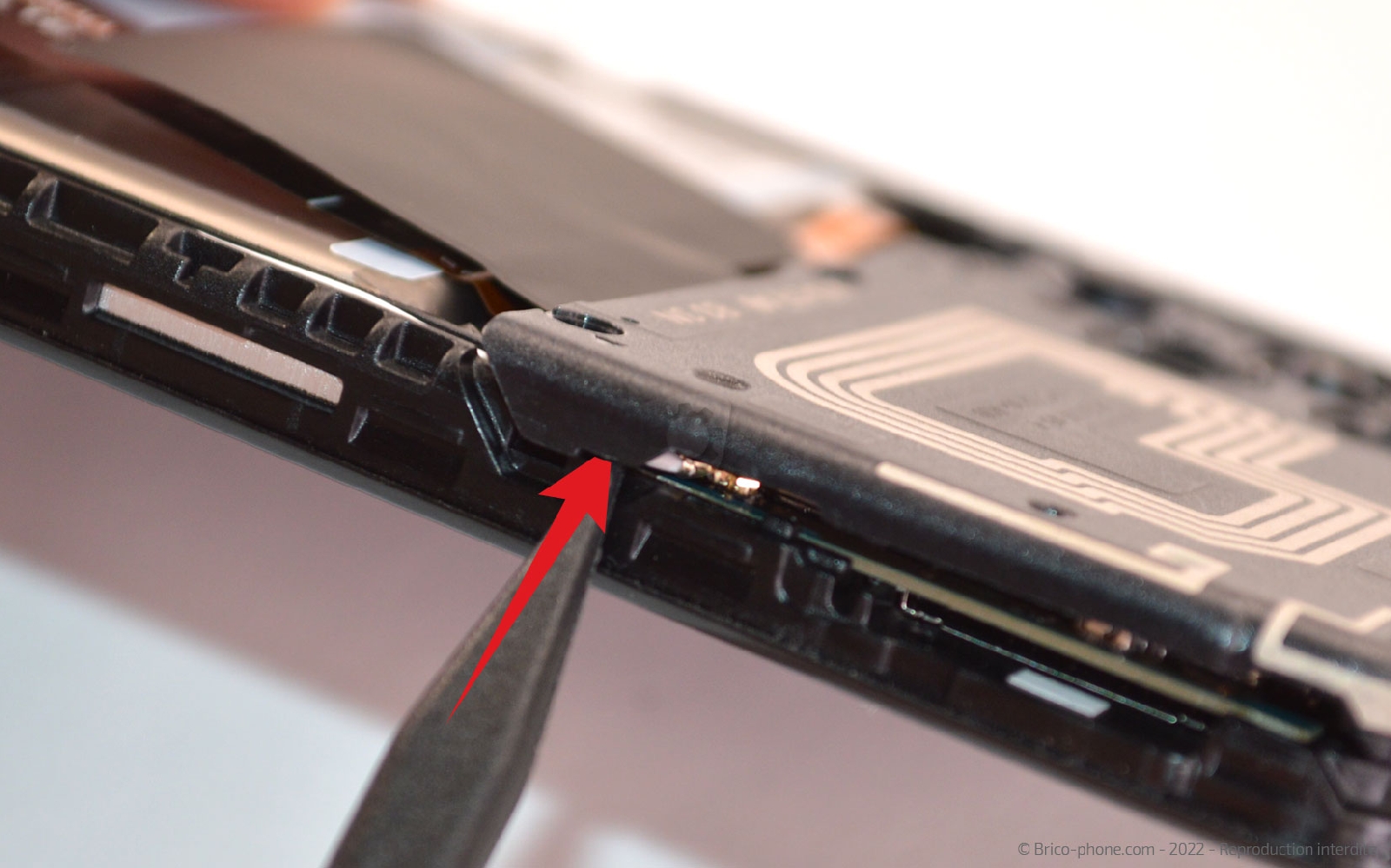 Comment changer la batterie sur Galaxy A13 photo 2