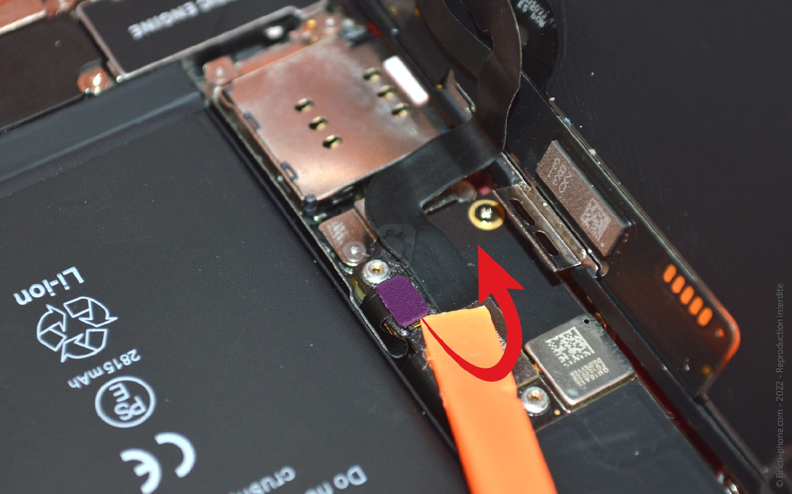 Comment remplacer la coque arrière sur iPhone 12 photo 4