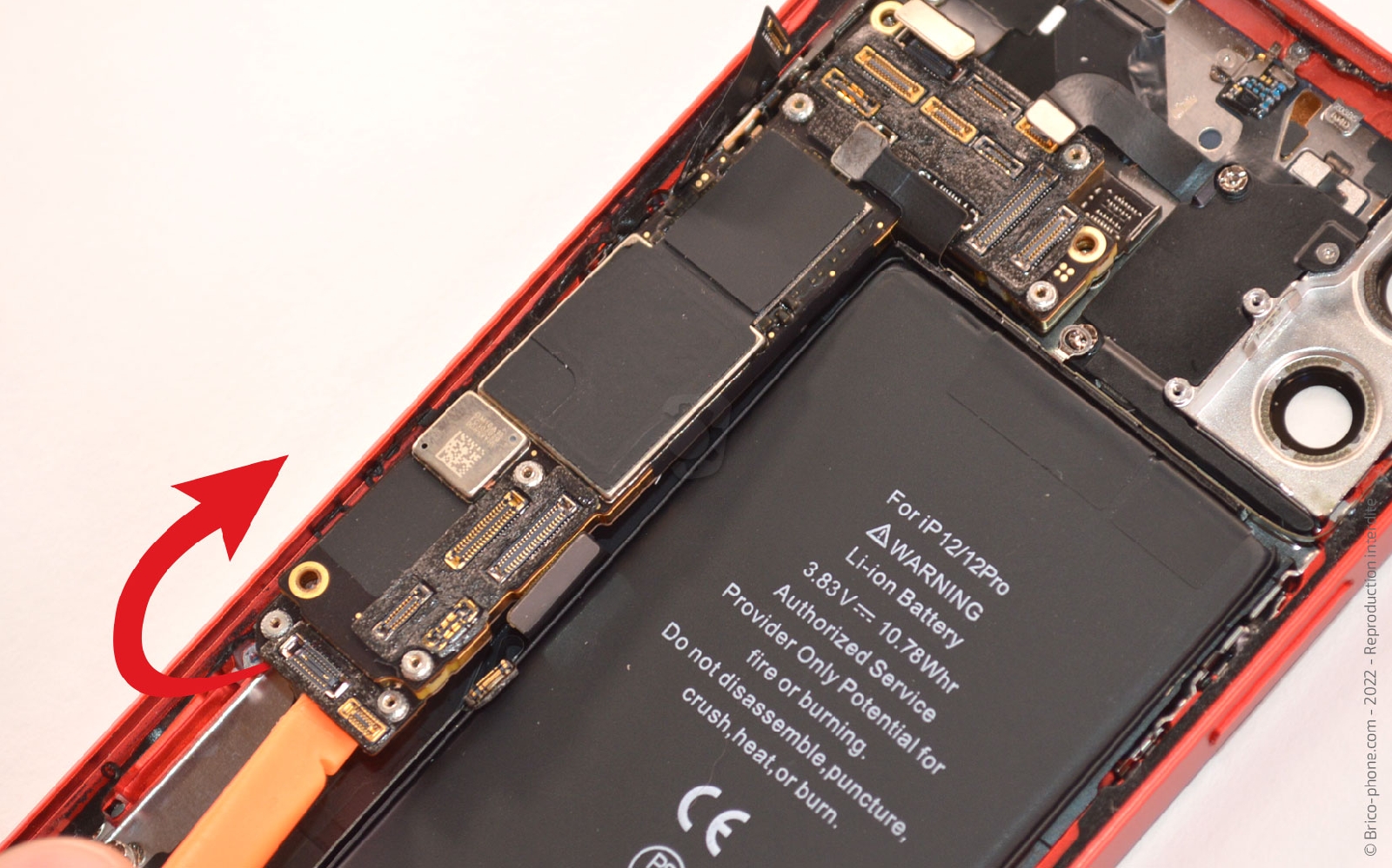 Comment remplacer la coque arrière sur iPhone 12 photo 2