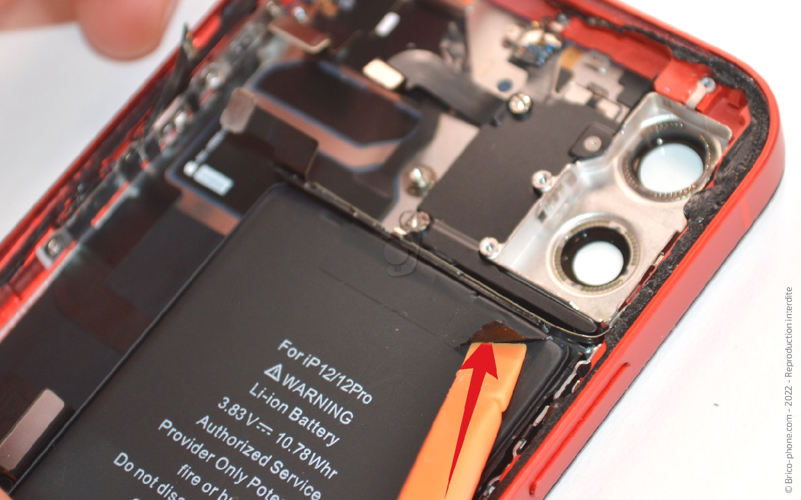 Comment remplacer la coque arrière sur iPhone 12 photo 2