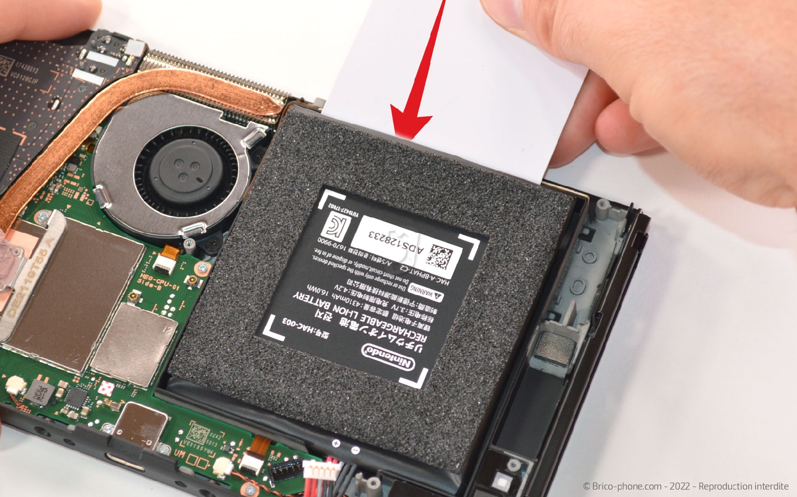 Comment changer la batterie sur Switch Oled photo 3