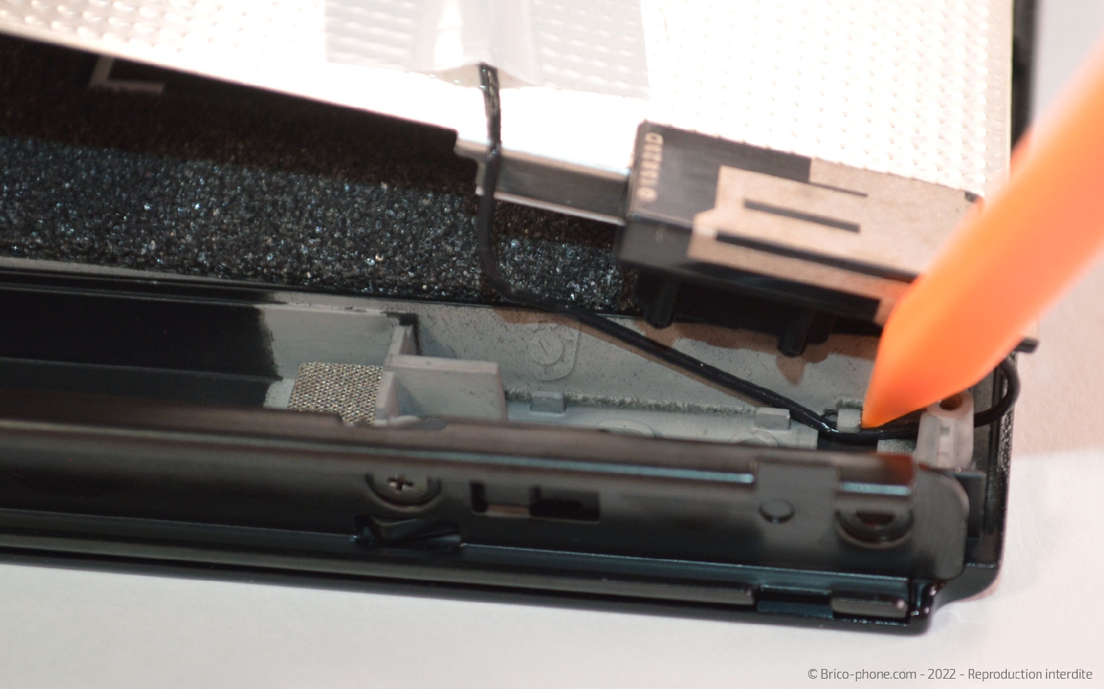 Comment changer la batterie sur Switch Oled photo 3