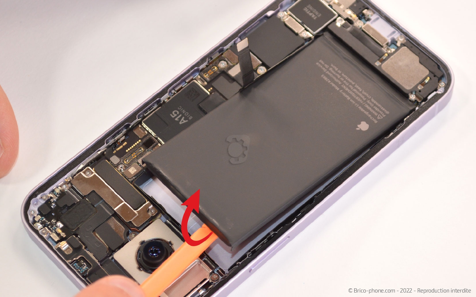 Comment changer la batterie sur iPhone 14 photo 3