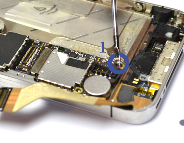 Changement de vibreur sur iPhone 4S photo 1