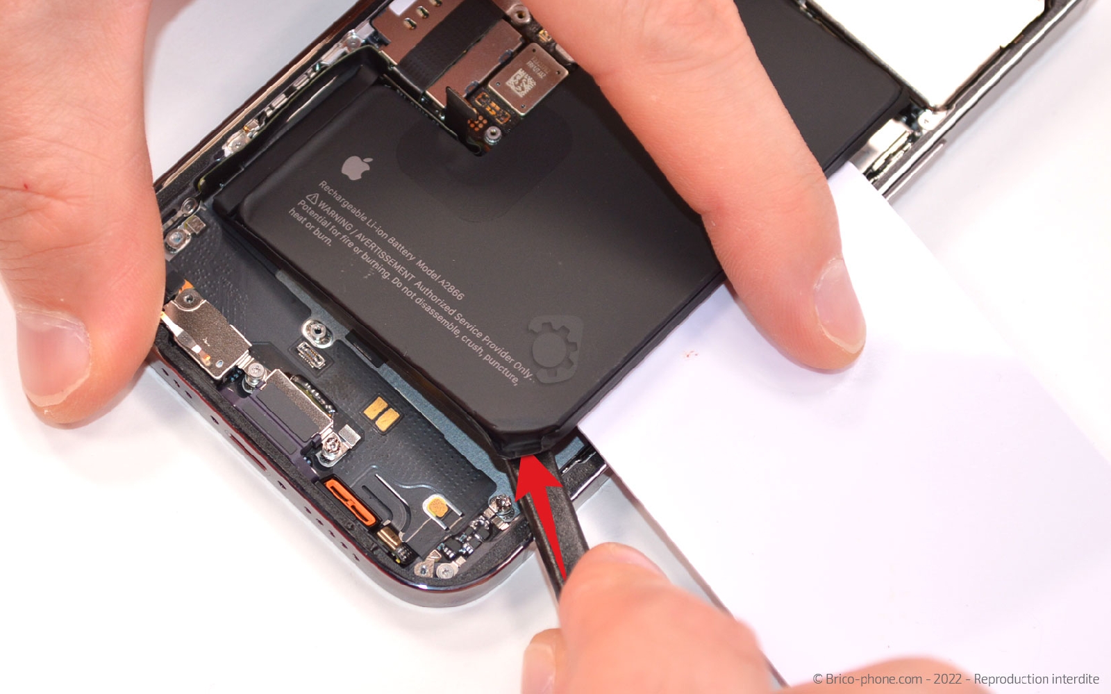  Comment changer le connecteur de charge sur iPhone 14 Pro photo 2