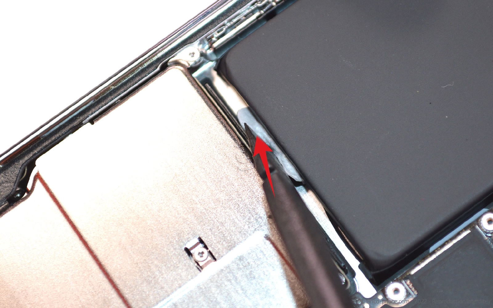  Comment changer le connecteur de charge sur iPhone 14 Pro photo 3