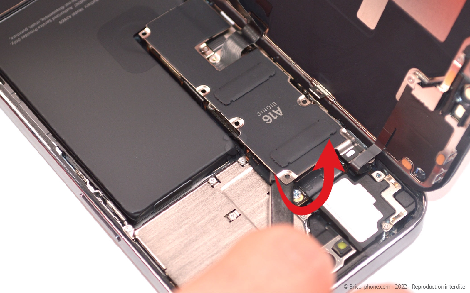  Comment changer le connecteur de charge sur iPhone 14 Pro photo 2